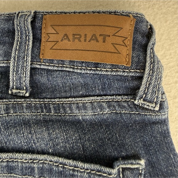 Ariat Womens High Rise Flare Jeans Chimayo Print Dark Wash Denim Sz 30S Raw Hem - Picture 13 of 13